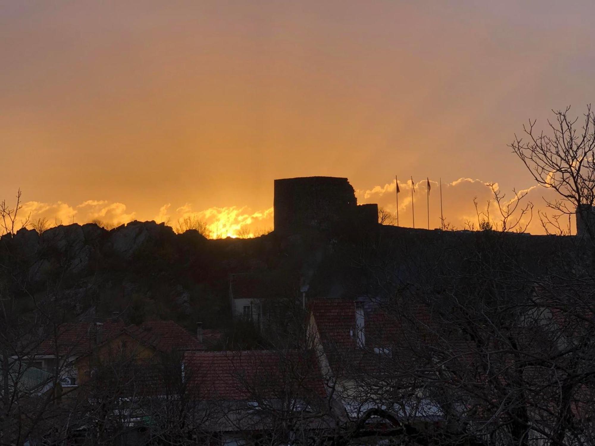 Old Town House Apartman Nikšić Kültér fotó