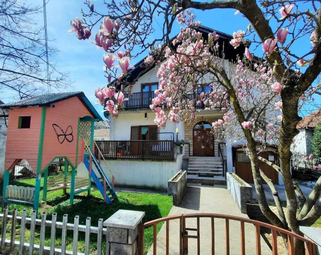 Old Town House Apartman Nikšić Kültér fotó